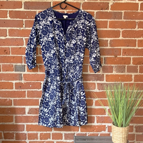 GAP Dresses & Skirts - Gap Dress Full Front Button 3/4 Sleeve Tie Waist Blue & White Size 6